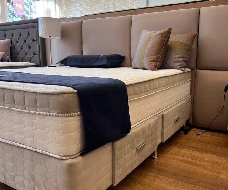 cama box casal com gaveteiro